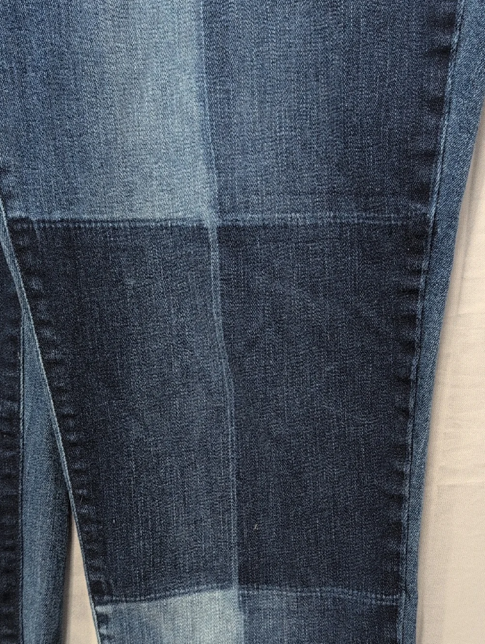 William Rast Jeans - Picture 3 of 5